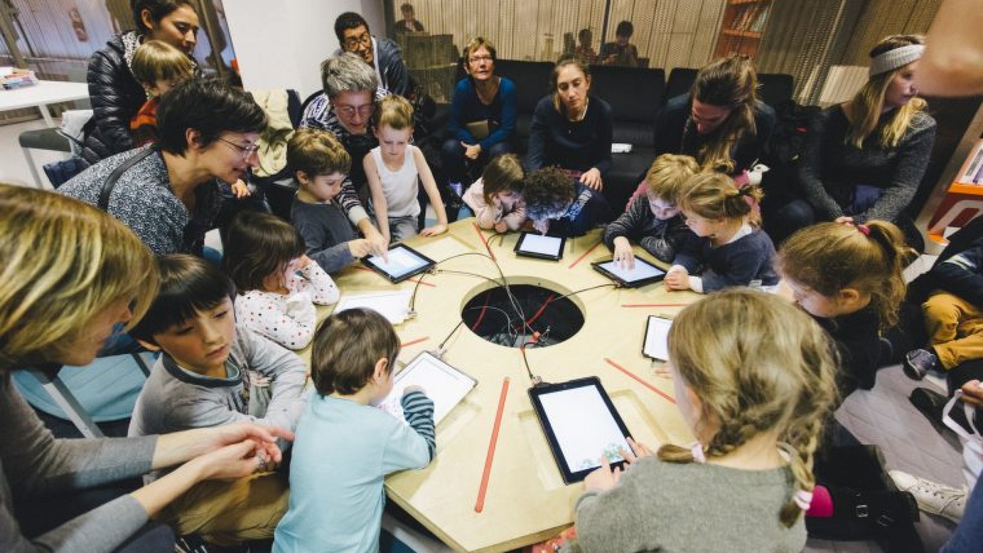 Appli’quons-nous ! Sur le fil - Au Carreau du Temple